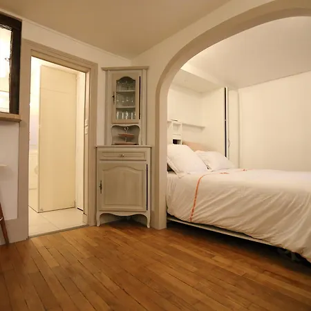 Appartement Moulin Rouge Backstage